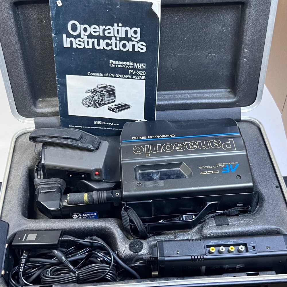 UNTESTED Panasonic OmniMovie VHS HQ Camcorder PV-320 VTG Video Camera with Case